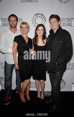 Garret Dillahunt, Martha Plimpton, Shannon Woodward, Lucas Neff présents pour Paley Fest 2011 Réunion-débat avec élever Banque D'Images