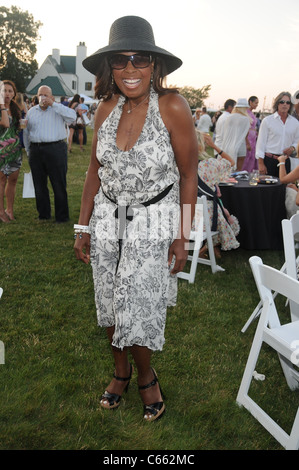 Star Jones au Magazine HAMPTONS Clambake annuel, Montauk Yacht Club, Montauk, NY 17 juillet 2011. Photo par : Rob riche/Everett Collection Banque D'Images