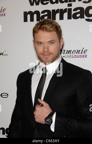 Kellan Lutz au niveau des arrivées de l'AMOUR Mariage Mariage Premiere, Pacific Design Center, Los Angeles, CA, 17 mai 2011. Photo par : Michael Germana/Everett Collection Banque D'Images