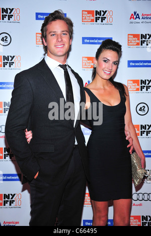 Armie Hammer, invité aux arrivées pour le 48e Festival du Film de New York Premiere Soirée d'ouverture du réseau social, Alice Tully Hall au Lincoln Center, New York, NY Le 24 septembre 2010. Photo par : Gregorio T. Binuya/Everett Collection Banque D'Images