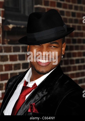 Ne-Yo au talk show de comparution dans le Late Show with David Letterman - WED, Ed Sullivan Theater, New York, NY 17 novembre 2010. Photo par : William D. Bird/Everett Collection Banque D'Images