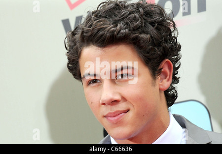 Nick Jonas aux arrivées pour CAMP ROCK 2 - THE FINAL JAM Premiere, Alice Tully Hall, Lincoln Center, New York, NY 18 août 2010. Photo par : Kristin Callahan/Everett Collection Banque D'Images