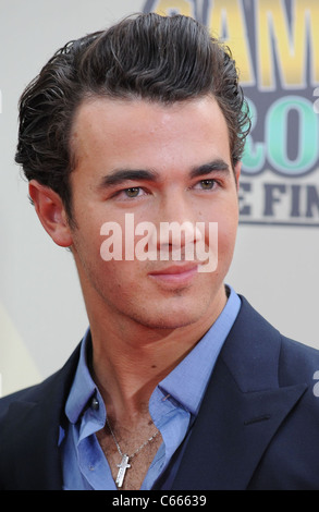 Kevin Jonas aux arrivées pour CAMP ROCK 2 - THE FINAL JAM Premiere, Alice Tully Hall, Lincoln Center, New York, NY 18 août 2010. Photo par : Kristin Callahan/Everett Collection Banque D'Images