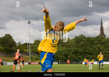 A la fête marquant lors de Salford City AFC Ville Warrington divertir à Moor Lane, dans la ligue du Nord, 2011 Evostik Banque D'Images