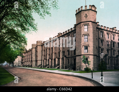 Les quartiers des Cadets de l'Académie militaire des États-Unis,, West Point, NY vers 1901 Banque D'Images