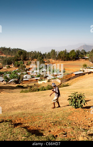 Paysage autour de Chencha près d'Arba Minch dans la vallée de l'Omo, dans le sud de l'Éthiopie, l'Afrique. Banque D'Images