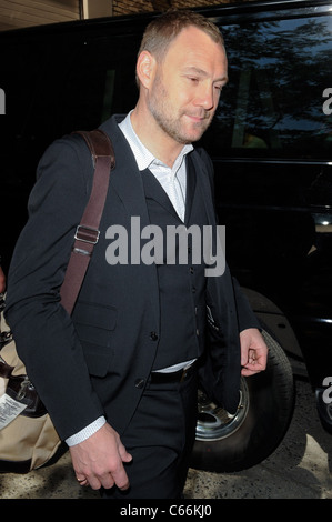 David Gray, quitte le 'Live With Regis and Kelly" enregistrement au Lincoln Center ABC Studios dehors et environ pour la célébrité CANDIDS Banque D'Images