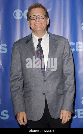 Drew Carey aux arrivées pour CBS Upfront Présentation pour l'automne 2011, la tente au Lincoln Center, New York, NY Le 18 mai 2011. Photo Banque D'Images