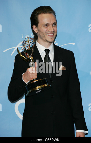 Jonathan Jackson dans la salle de presse pour 38e conférence annuelle de remise des prix Emmy en journée, loisirs - Salle de presse, Hilton Hotel, Las Vegas, NV le 19 juin 2011. Photo par : James Atoa/Everett Collection Banque D'Images