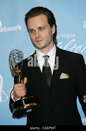 Jonathan Jackson dans la salle de presse pour 38e conférence annuelle de remise des prix Emmy en journée, loisirs - Salle de presse, Hilton Hotel, Las Vegas, NV le 19 juin 2011. Photo par : James Atoa/Everett Collection Banque D'Images