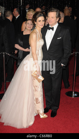 Colin Firth et Livia Giuggioli aux arrivées pour le 83e Prix de l'Académie des Oscars - Partie 1 des arrivées, le Kodak Theatre, Los Angeles, CA le 27 février 2011. Photo par : Dee Cercone/Everett Collection Banque D'Images