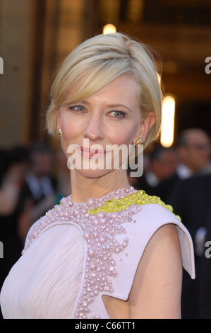 Cate Blanchett au niveau des arrivées pour le 83e Prix de l'Académie des Oscars - Partie 1 des arrivées, le Kodak Theatre, Los Angeles, CA le 27 février 2011. Photo par : Elizabeth Goodenough/Everett Collection Banque D'Images