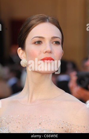 Au niveau des arrivées de Mandy Moore pour la 83e Oscars Academy Awards - Arrivals Partie 2, du Kodak Theatre, Los Angeles, CA le 27 février 2011. Photo par : Elizabeth Goodenough/Everett Collection Banque D'Images