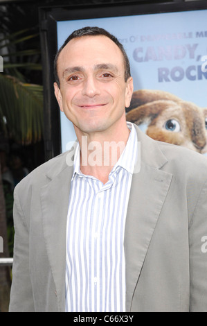 Pour des arrivées à Hank Azaria HOP Premiere, Universal CityWalk, Los Angeles, CA, 27 mars 2011. Photo par : Elizabeth Goodenough/Everett Collection Banque D'Images