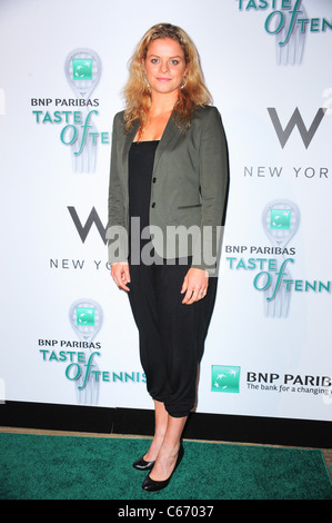 Kim Clijsters lors d'une comparution dans le cadre de la 11ème édition du BNP PARIBAS Taste of Tennis, W Hotel, New York, NY, le 26 août 2010. Photo par : Gregorio T. Binuya/Everett Collection Banque D'Images