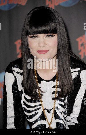 Jessie J, à une apparition publique pour Jessie J Visites Planet Hollywood Planet Hollywood Times Square, Times Square, New York, NY 19 mai 2011. Photo par : Kristin Callahan/Everett Collection Banque D'Images