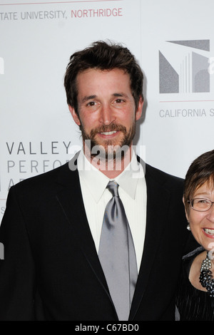 Noah Wyle au Gala d'Ouverture pour des arrivées pour la vallée Performing Arts Center, Centre des arts de la vallée, Northridge, CA le 29 janvier 2011. Photo par : Sara Cozolino/Everett Collection Banque D'Images