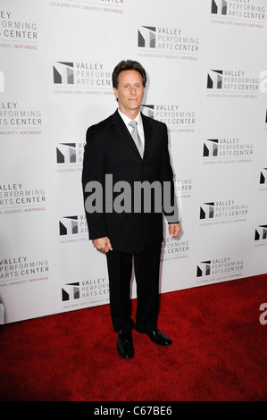 Steven Weber au Gala d'Ouverture pour des arrivées pour la vallée Performing Arts Center, Centre des arts de la vallée, Northridge, CA le 29 janvier 2011. Photo par : Sara Cozolino/Everett Collection Banque D'Images