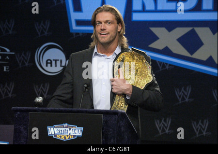 En présence de pointe pour WRESTLEMANIA XXVII Conférence de presse, Hard Rock Café, New York, NY Le 30 mars 2011. Photo par : Rob riche/Everett Collection Banque D'Images