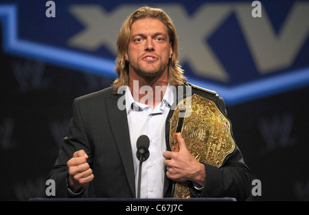 En présence de pointe pour WRESTLEMANIA XXVII Conférence de presse, Hard Rock Café, New York, NY Le 30 mars 2011. Photo par : Kristin Callahan/Everett Collection Banque D'Images