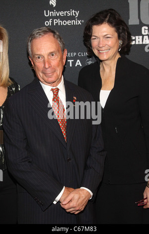 Le maire Michael Bloomberg, Susan Bloomberg aux arrivées pour le Huffington Post 2010, l'Événement Game Changers Skylight Studios, New York, NY Le 28 octobre 2010. Photo par : Rob Kim/Everett Collection Banque D'Images