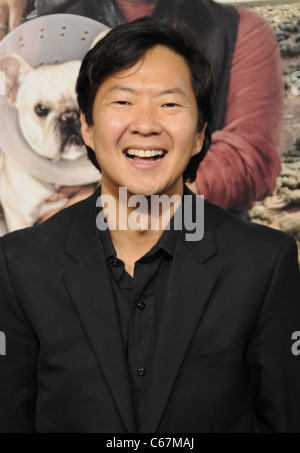 Ken Jeong arrivées à échéance pour la premiere, le Grauman's Chinese Theatre, Los Angeles, CA, 28 octobre 2010. Photo par : Dee Cercone/Everett Collection Banque D'Images