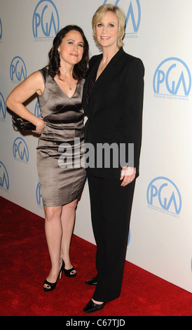 Jane Lynch, épouse présents à la 22e PGA Producteurs Guild of America Awards, Beverly Hilton Hotel, Los Angeles, CA, 22 janvier 2011. Photo par : Dee Cercone/Everett Collection Banque D'Images