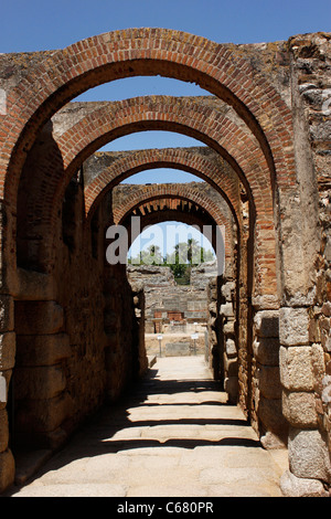Le couloir de l'amphithéâtre des ruines de l'ancienne ville romaine d'Italica, Santiponce,province de Séville, Andalousie, Espagne Banque D'Images