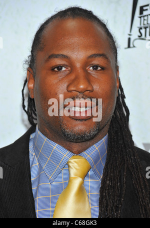 Lennox Lewis aux arrivées pour LIGHTS OUT Series Premiere sur FX, Hudson Theatre, New York, NY 5 Janvier, 2011. Photo par : Gregorio Banque D'Images