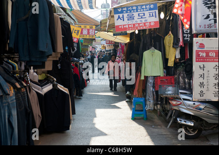 Marché Gukje à Busan en Corée du Sud Banque D'Images