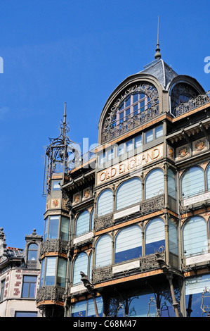 Bruxelles, Belgique. L'Art Nouveau bâtiment Old England (Rue Montagne de la Cour, n° 2) musée des instruments de musique Banque D'Images