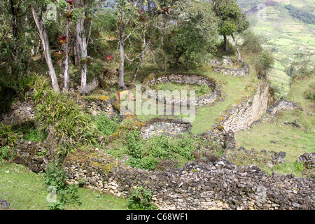 Des ruines en Kuelap, une forteresse en calcaire. Kuelap, Amazonas, Pérou, Amérique du Sud Banque D'Images