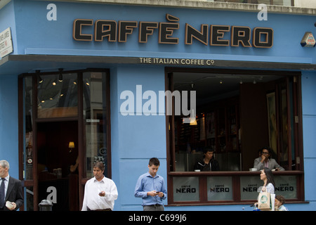 Caffe Nero sortie café Soho, Londres Banque D'Images