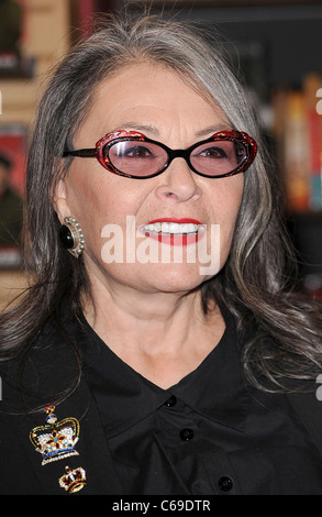 Roseanne Barr à l'apparence en magasin pour ROSEANNEARCHY Livre Signature avec Roseanne Barr, Borders Book Store - Columbus Circle, New York, NY Le 6 janvier 2011. Photo par : Kristin Callahan/Everett Collection Banque D'Images