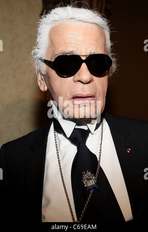 Karl Lagerfeld présente à l'Gordon Parks Foundation Awards Dinner and Auction, Gotham Hall, New York, NY 1 juin 2011. Banque D'Images