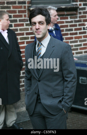 B.J. Novak à talk show de comparution dans le Late Show with David Letterman - TUE, Ed Sullivan Theater, New York, NY 1 Mars, 2011. Photo par : Rob Kim/Everett Collection Banque D'Images