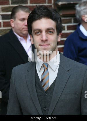 B.J. Novak à talk show de comparution dans le Late Show with David Letterman - TUE, Ed Sullivan Theater, New York, NY 1 Mars, 2011. Photo par : Rob Kim/Everett Collection Banque D'Images