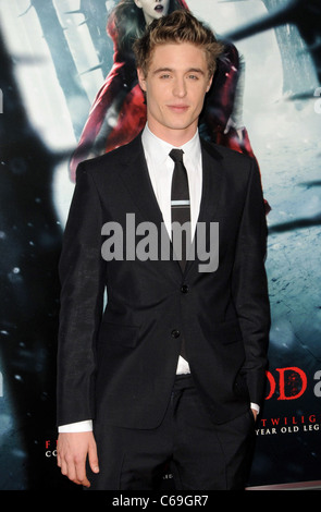 Max Irons aux arrivées de Red Riding Hood Premiere, le Grauman's Chinese Theatre, Los Angeles, CA 7 mars 2011. Photo par : Dee Cercone/Everett Collection Banque D'Images