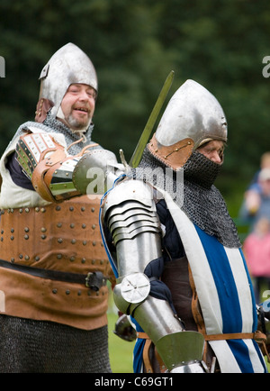 Fête médiévale dans le parc Verdin, Northwich Août 13e & 14e, avec l'histoire vivante des camps, Cheshire, Royaume-Uni Banque D'Images