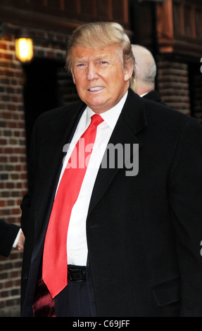 Donald Trump à talk show de comparution dans le Late Show with David Letterman - WED, Ed Sullivan Theater, New York, NY 2 Mars, 2011. Photo par : Desiree Navarro/Everett Collection Banque D'Images