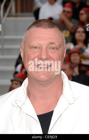 Ian Mercer aux arrivées pour Pirates des Caraïbes : Sur Stranger Tides Premiere, Disneyland, Anaheim, CA, le 7 mai 2011. Photo par : Banque D'Images