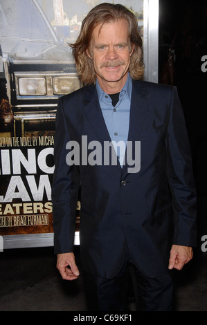 William H. Macy au niveau des arrivées de l'AVOCAT LINCOLN Premiere, Arclight Hollywood, Los Angeles, CA 10 mars 2011. Photo par : Michael Germana/Everett Collection Banque D'Images