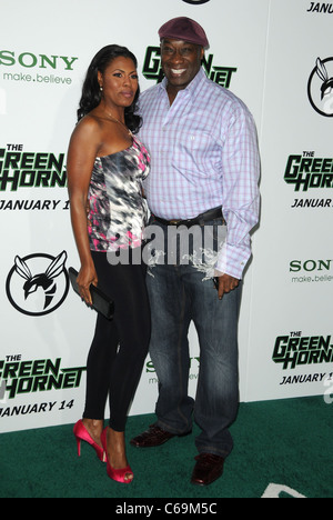 Omarosa Manigault-Stallworth, Michael Clarke Duncan à l'arrivée pour le frelon vert, Premiere, le Grauman's Chinese Theatre, Los Angeles, CA, 10 janvier 2011. Photo par : Dee Cercone/Everett Collection Banque D'Images