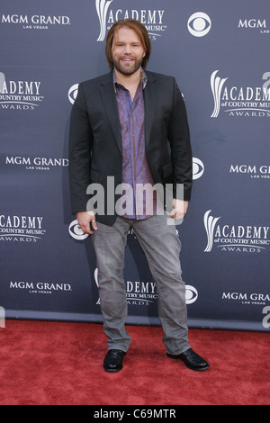 James Otto aux arrivées de l'Académie de la musique Country ACM Awards 2011 - Arrivées, MGM Grand Garden Arena, Las Vegas, NV, le 3 avril 2011. Photo par : James Atoa/Everett Collection Banque D'Images