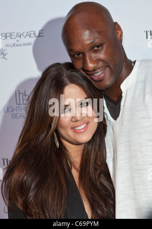 Khloe Kardashian Odom, Lamar Odom présents pour le lancement du parfum incassable, Redbury Hotel, Los Angeles, CA, le 4 avril 2011. Photo par : Emiley Schweich/Everett Collection Banque D'Images