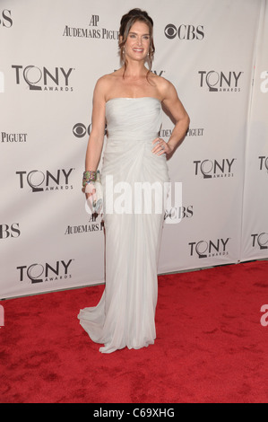 Brooke Shields au niveau des arrivées pour American Theatre Wing's 65e Antoinette Perry Tony Awards - Arrivals, Beacon Theatre, nouveau Banque D'Images