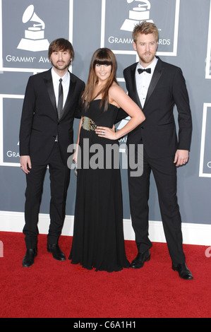 Dave Haywood, Hillary Scott, Charles Kelley à arrivés pour la 53e édition des Grammy Awards, Staples Center, Los Angeles, CA, le 13 février 2011. Photo par : Elizabeth Goodenough/Everett Collection Banque D'Images