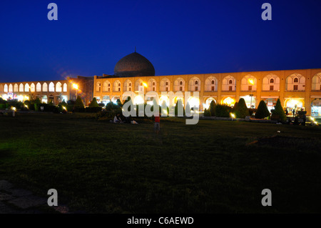 Une vue de la mosquée de Sheikh Lotf Allah Place Imam shah (Square), Isfahan Iran Banque D'Images