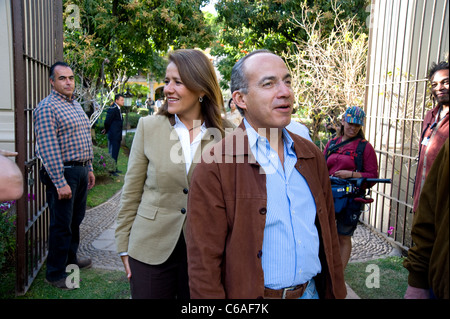 Le Président Calderón et épouse Marguerite visiter l'usine de tequila Jose Cuervo, Mexique Banque D'Images