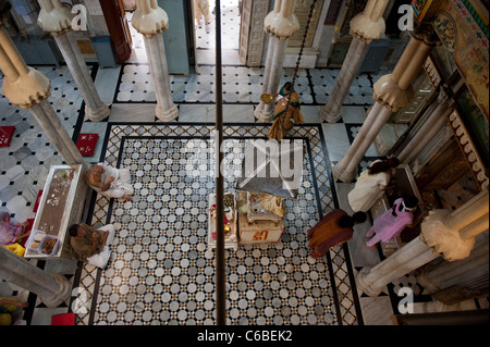 L'intérieur Panalal Adishwarji Babu Amichand Jain temple sur Malabar Hill, Mumbai, Inde Banque D'Images